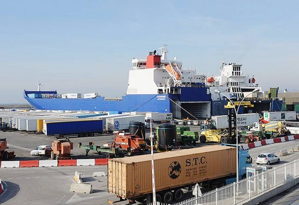 QcM ouvre le débat sur cette question : « Couler le terminal à transports combinés, c’est plomber le port de #Marseille »