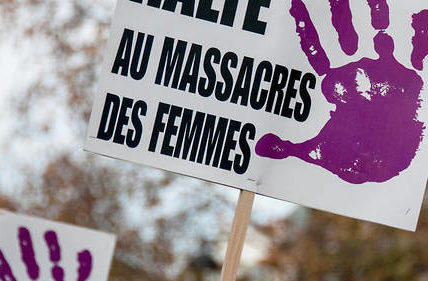 Des dizaines de milliers de manifestants contre les violences faites aux femmes
