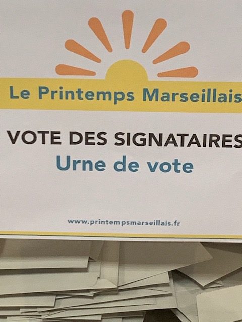 (14) Le vote des signataires du « Printemps Marseillais » a validé la candidature de Michèle Rubirola et de l’équipe de campagne